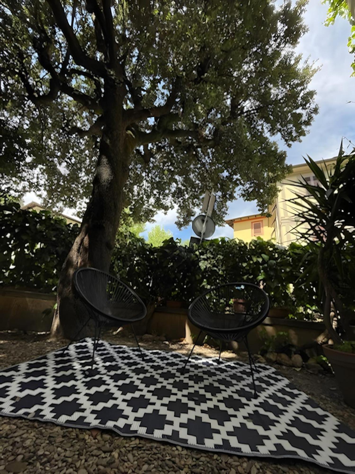 Apartamento Relax In San Frediano Con Giardino Florencia Exterior foto